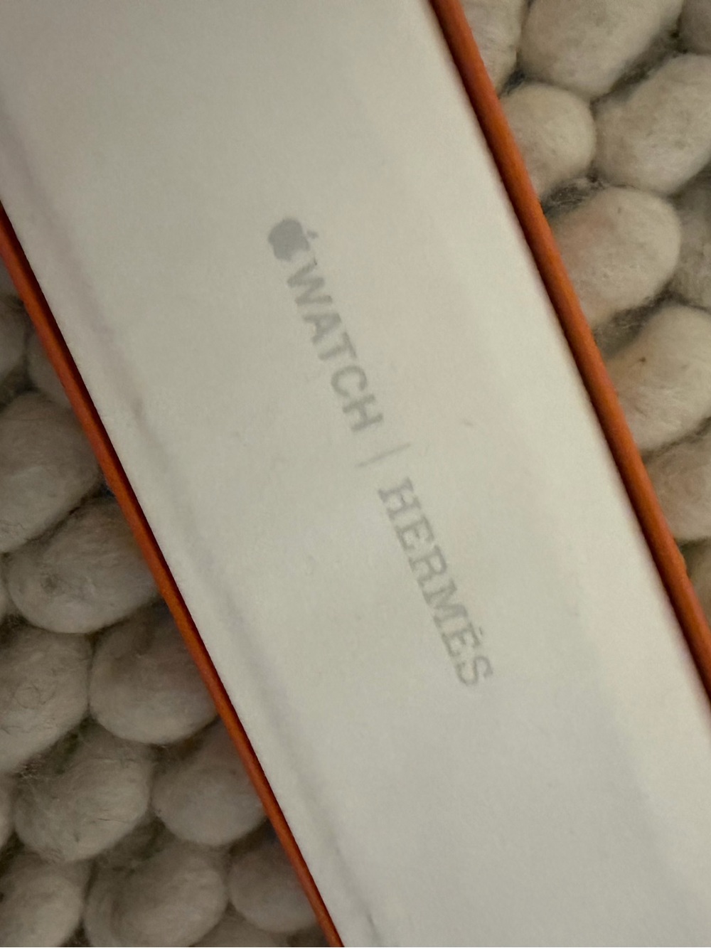 Apple Orange Sport Band for Apple Watch New Never worn with box size M/L - Picture 9 of 9